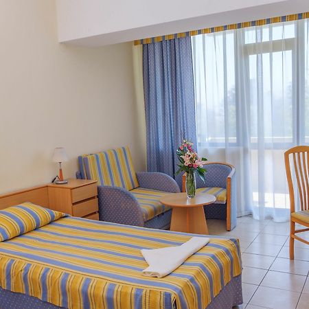 Hotel Lebed 바르나 외부 사진